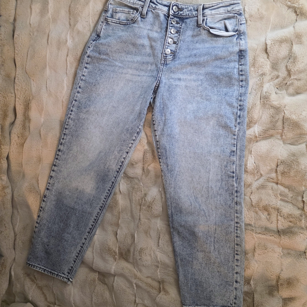 SO Brand Women's Acid Washed Denim Ankle Jeans
